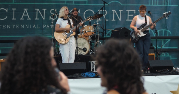 Nashvillians and Tourists alike gathered in Centennial Park for the Musicians Corner Spring Series Kick Off.